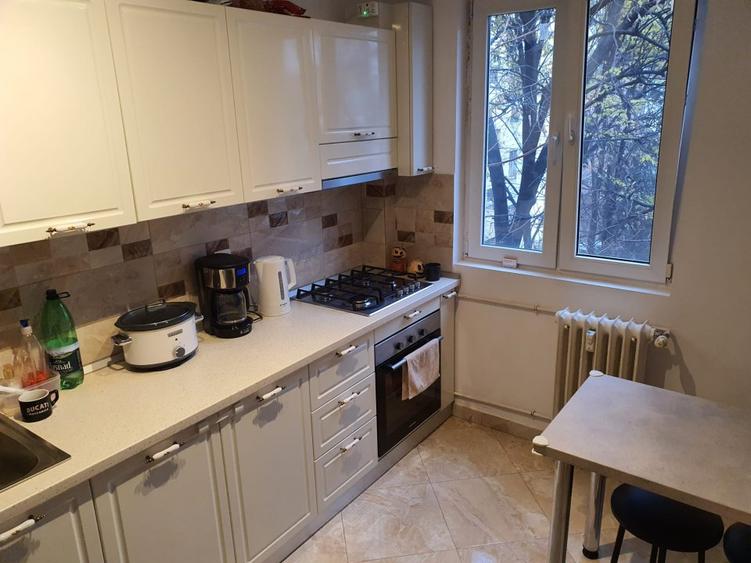 1 Mai | Domenii | Apartament 3 Camere | Balcon