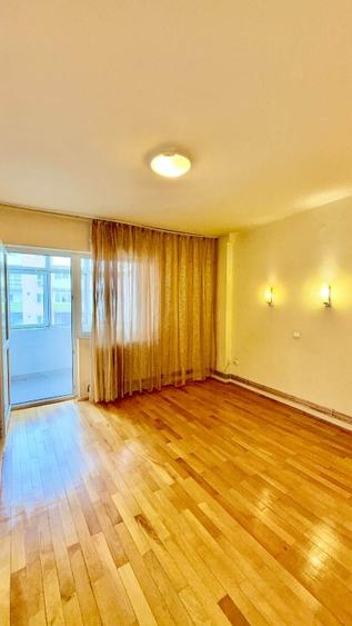 Apartament 4 camere ultracentral - 100 mp