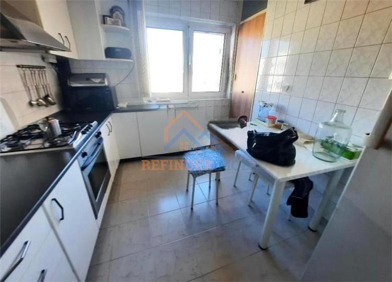 Vanzare Apartament 3 camere 2 bai 13 Septembrie - Novaci