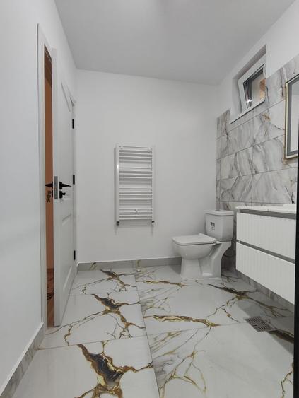 FARA COMISION casa cu 4 camere 2 bai PARTER + Pod Mansardabil cu placa la cheie