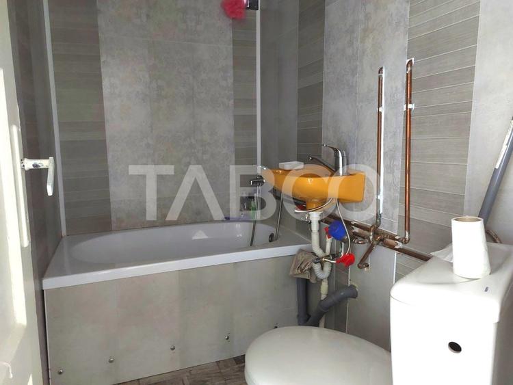 Apartament de vanzare 41 mp 2 camere etaj 2 balcon Cisnadie