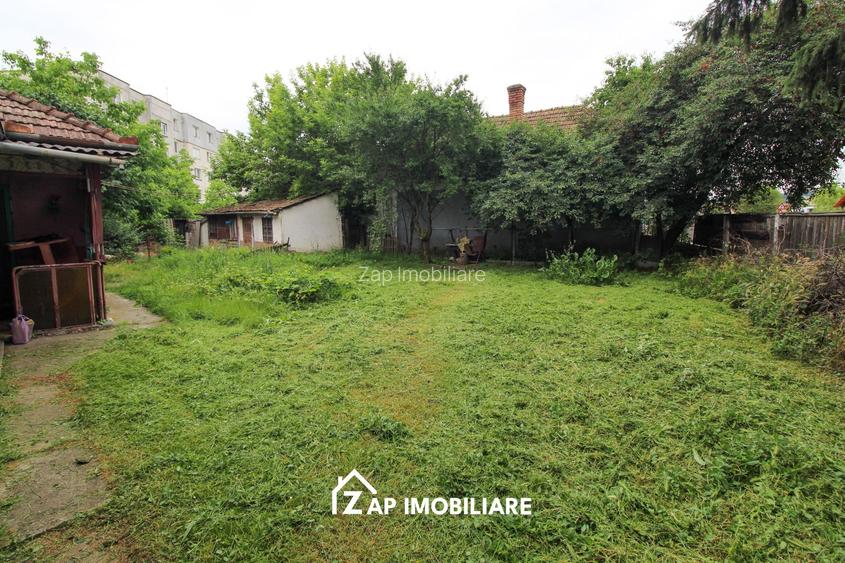 Unirii - Zona Darina - Casa 4 camere - Teren 691 mp cu deschidere 26 m - 8