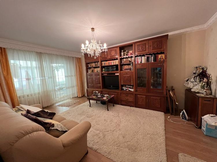Apartament 3 camere-Scoala Nr 10-Lidl-et 2/3