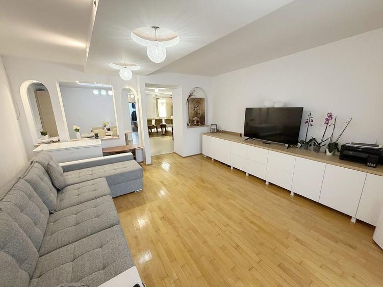 Apartament de vanzare cu 3 camere, in Alba Iulia