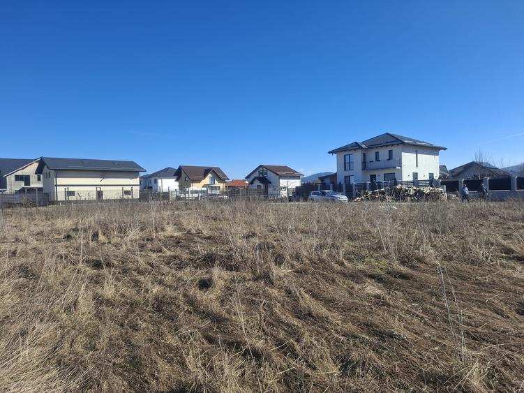 Teren pentru constructie cu utilitati si proiect casa
