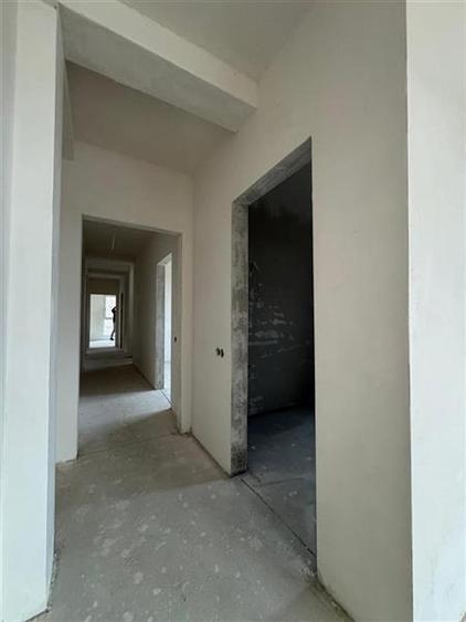 Casa Tip Duplex ,S+P+ET.+Terasa Amenajata ,situata in cartierul Voronet!