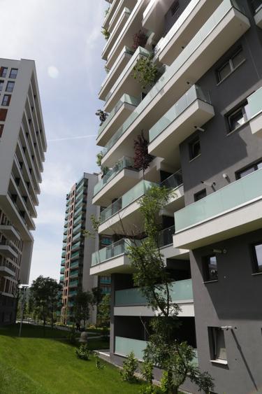 Apartament  3 camere , penthouse SEMIFINISAT! cu CF! ocupabil imediat!