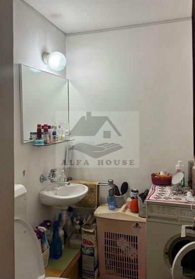 Apartament cu trei camere, zona Racadau 75mp + doua balcoane 8mp