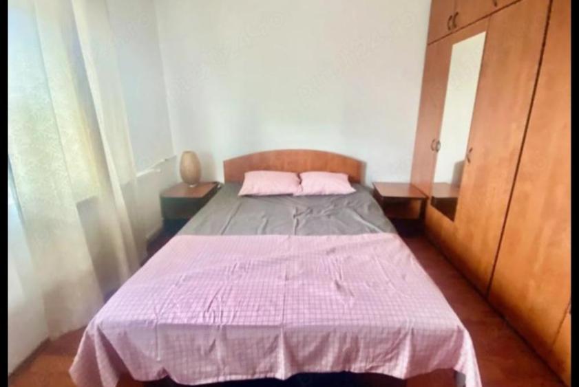 Mall Vitan/Zizin, ap 2 camere,65mp, bloc 1990/146 000euro