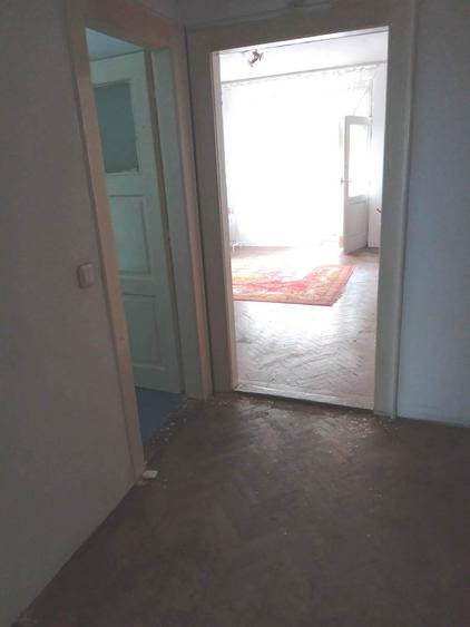Apartament la casa etaj 1 zona Soseaua Alba-Iulia