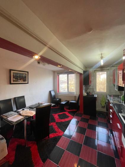 Apartament 3 camere, 60 mp utili, zona Central