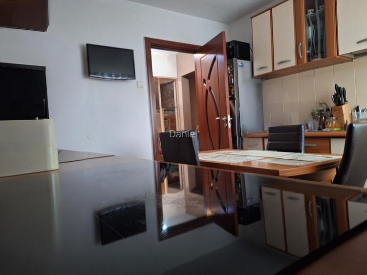 Ap. 3 camere B-dul Dacia - 4