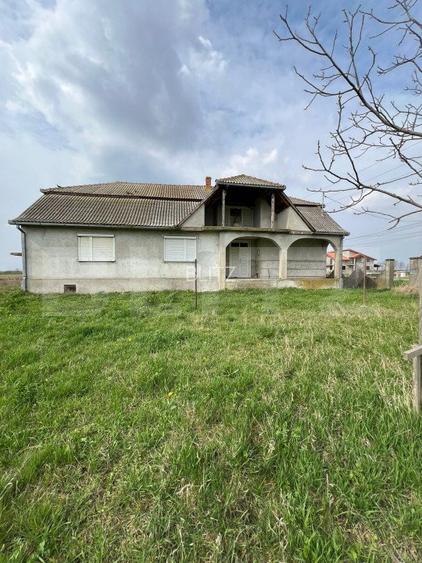 Casa de vanzare | Suprafata construita 509mp | Botiz - 2