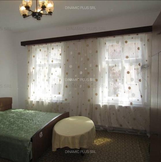 Închiriez cameră mare pentru două fete – Zona Gara Mare, Sibiu