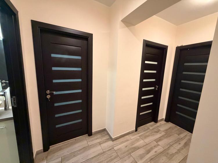 Compozitori - 3camere boxa și loc parcare