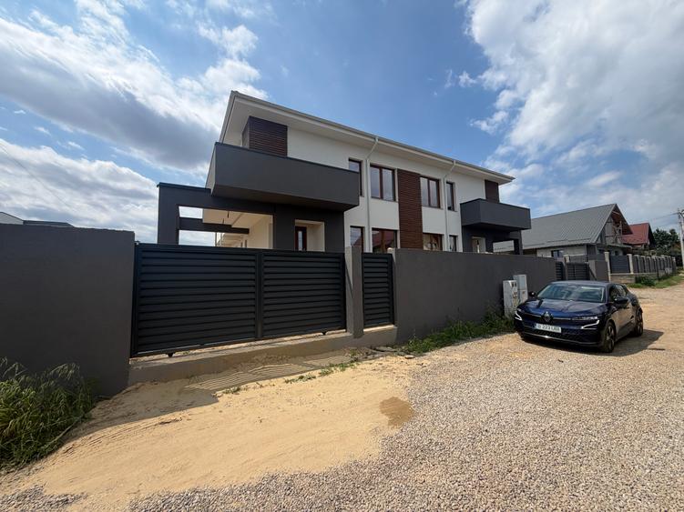 Casa Individuala Cuplata de vanzare in Paulesti