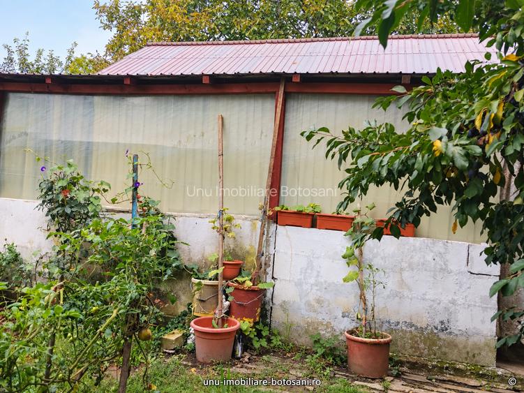 TEREN INTRAVILAN CU CASĂ ȘI ANEXE | 1.010 MP | IONĂȘENI, VÂRFU CÂMPULUI