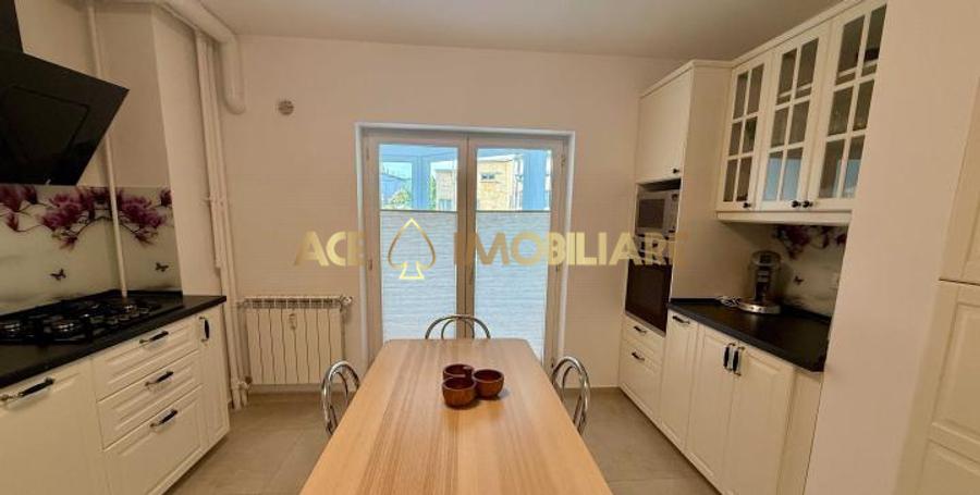3 Camere de inchiriat | Bd. Unirii | Metrou | 77MP | Mobilat | Utilat