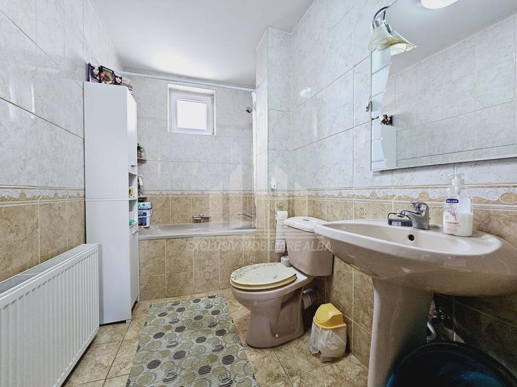 Casa in regim cuplat | 240 mp | 912 mp teren | Mobilata | Lipoveni