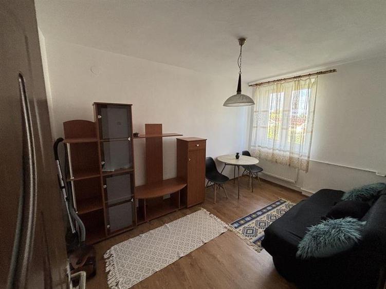 Apartament 2 camere , zona Complexul Studentesc