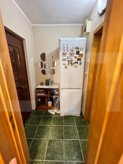 Apartament 2 camere - Etaj 3/3,  Pod - Zonă centrală, Trușești