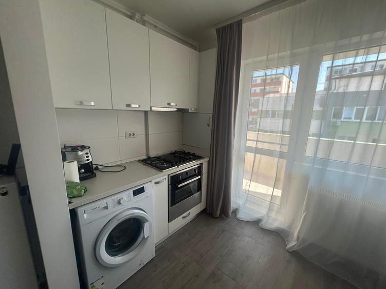 Apartament 2 camere, metrou Berceni