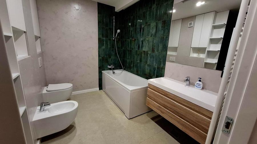 Imobilstar vinde penthouse finisat cu chirias - zona Papiu