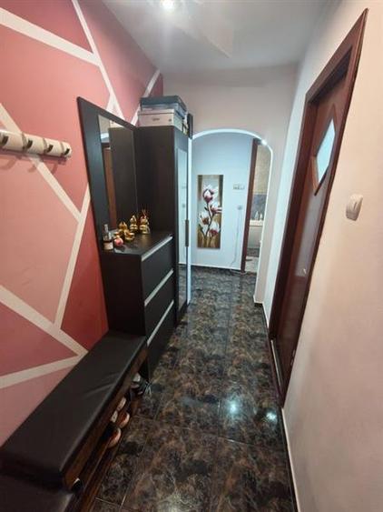 Apartament 2 camere decomandat, mobilat si utilat. Zona Sacele