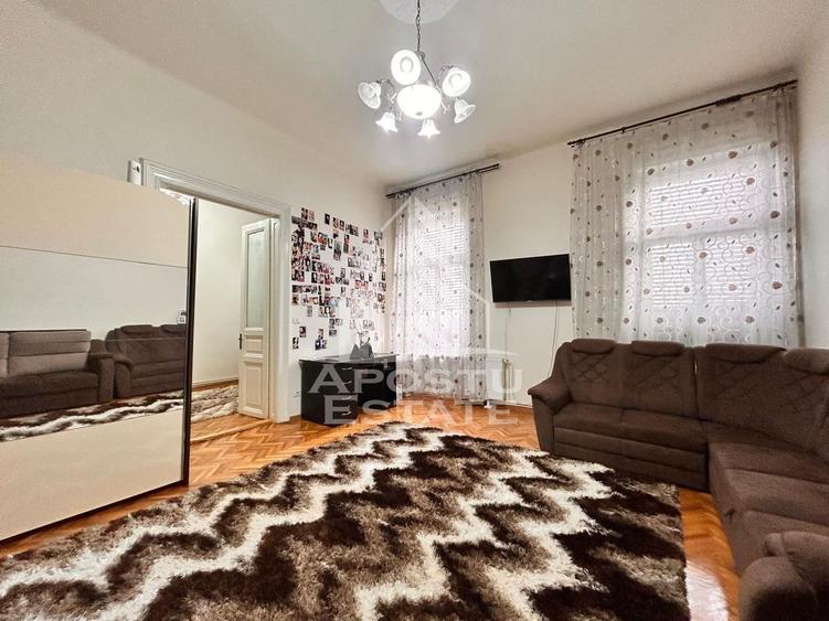 Apartament 2 camere, pod reabilitat, loc de parcare in Timisoara