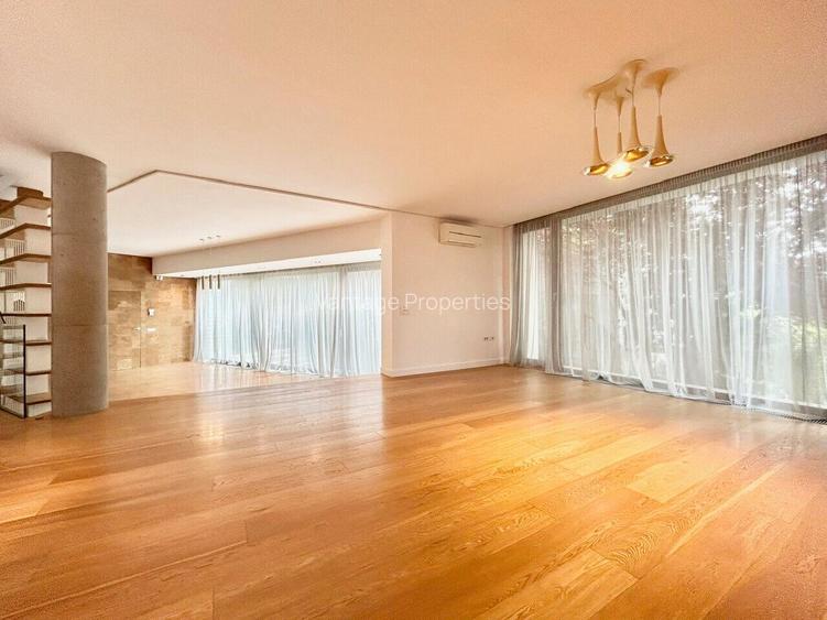 Villa in complex with indoor pool | Iancu Nicolae | British School - 4