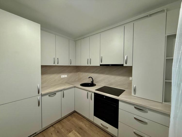 Apartamet 3 camere - Prima inchiriere- Decomandat