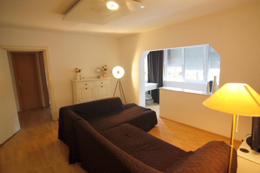 Apartament 3 camere, complet mobilat si utilat, in conditii excelente