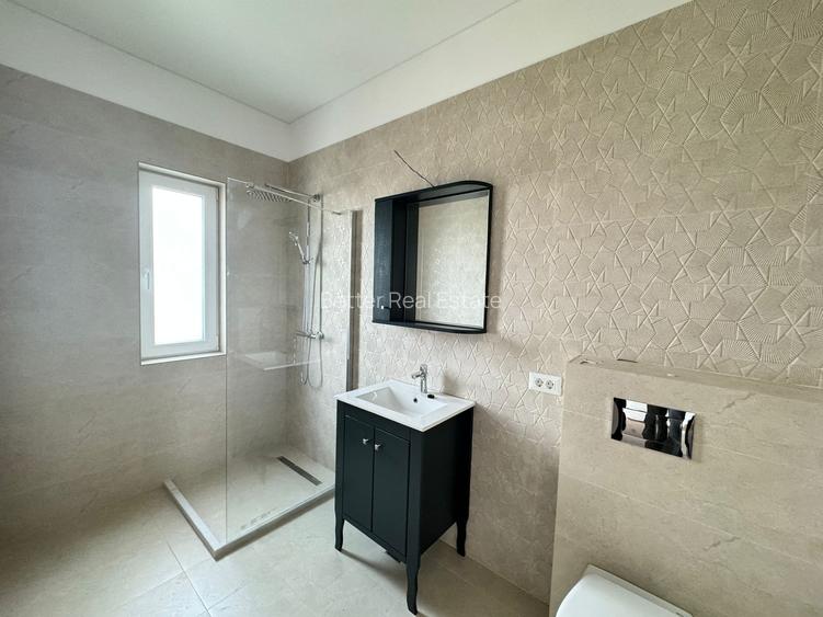 Casă modernă de vânzare individuală | 4 camere | Ansamblu -teren 476 mp | Asfalt - 16