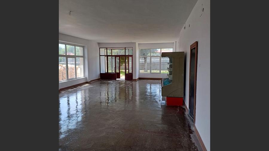 Spațiu comercial de inchiriat, la drum principal, localitatea Daia