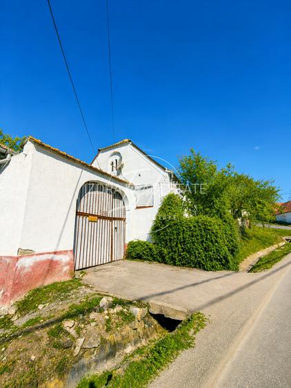 Casa de vanzare la tara cu 1303 mp teren - 3