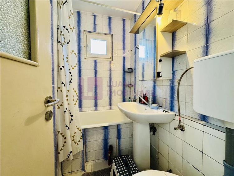 Apartament cu 3 camere de vanzare | Ciresica | etaj 1 | pivnita | video
