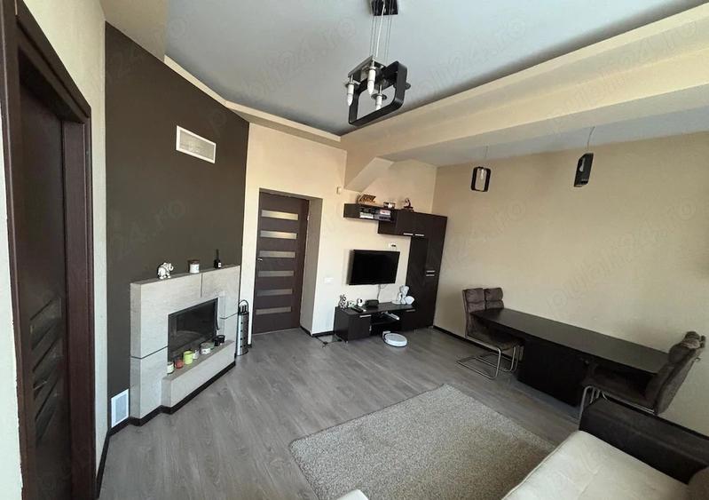 Apartament de 3 camere, 74 mp, parcare, centrala, șemineu pe lemne, zona Domenii