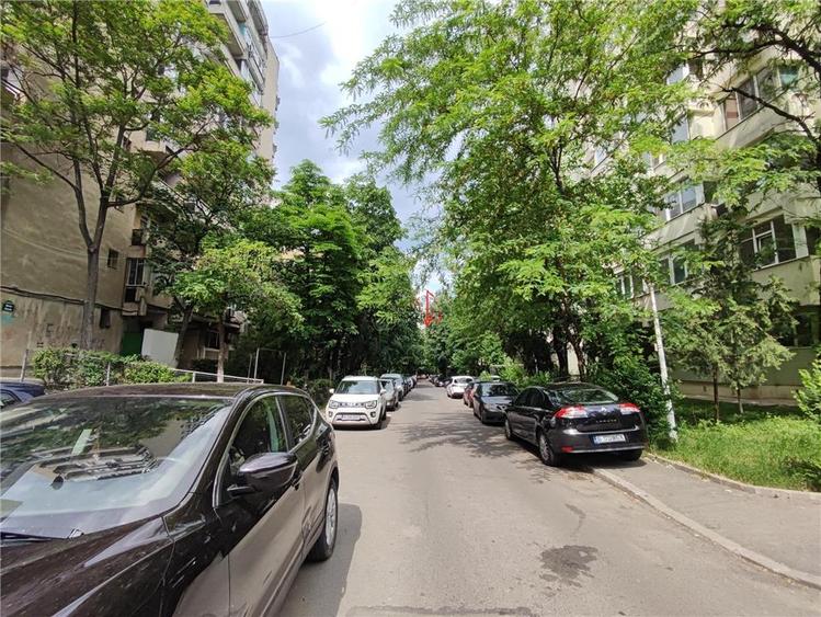 Apartament 3 camere decomandat – Doamna Ghica -Complet mobilat și utilat- R