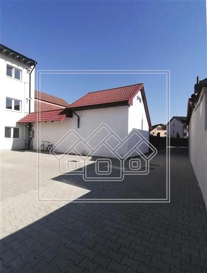 Spatiu birouri/ centru medical/ afterschool - 200 mp - Selimbar