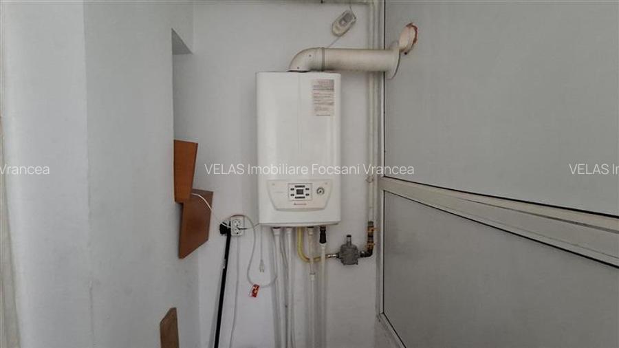 Apartament 2 camere, parter, CT, central - 6