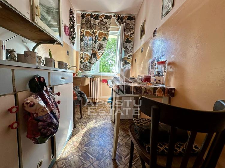 Apartament cu 2 camere de vanzare, zona Sagului, Timisoara