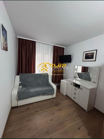 Apartament 3 camere Baza 3 - 4