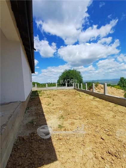 Casa de vanzare I Paun, Barnova I 4 camere, 2 bai I 500 mp teren - 2