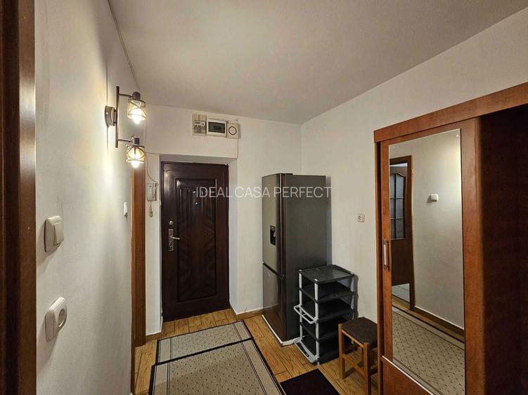 Piata Dorobantilor aproape de metrou Aviatorilor, parc Floreasca - 6