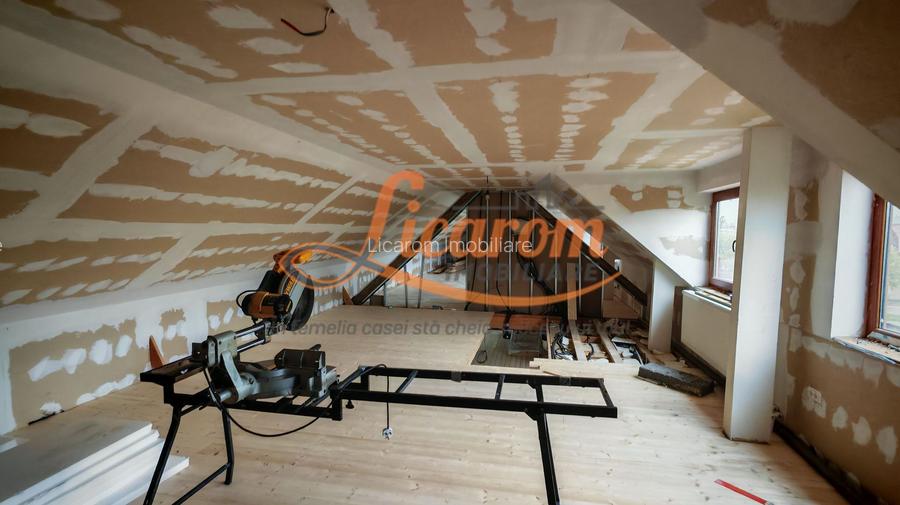 CASA SASEASCA comuna VULCAN,zona foarte buna,teren 3000 mp - 5