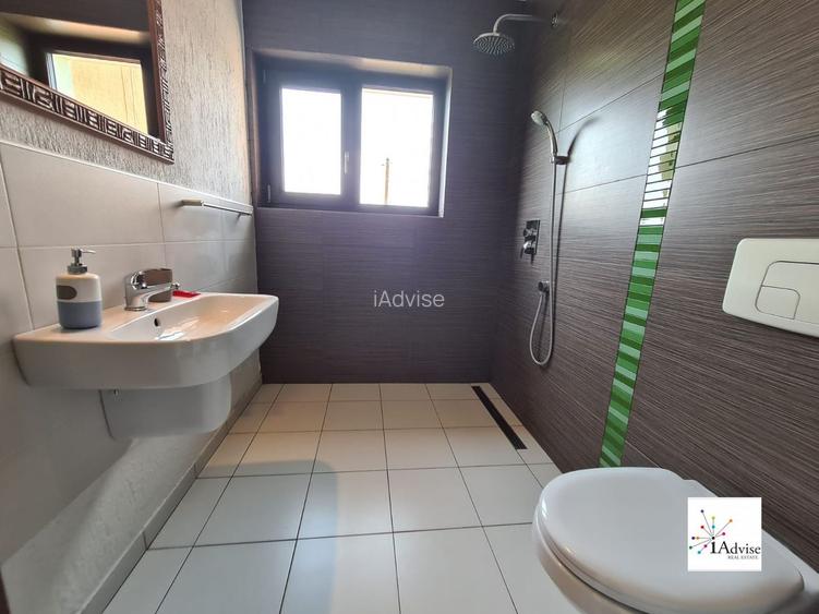 Vila Cu Panorama De Vanzare In Fundata - 53