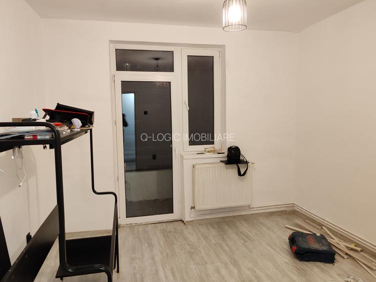 Apartament 2 camere liber la vanzare, in bloc vila zona Central - 3