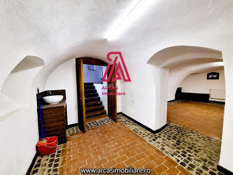 Casa individuala de vanzare cu 4 apartamente-Centrul Istoric Sibiu! - 3