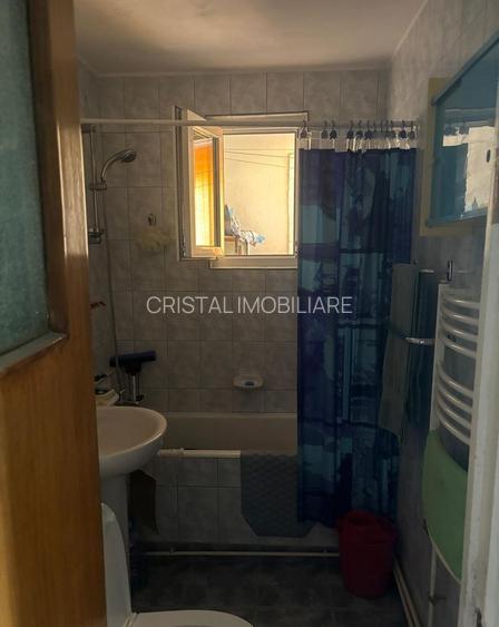 Apartament 3 camere. Centrala proprie. Bld. Brancoveanu. Zona Covasna. - 6