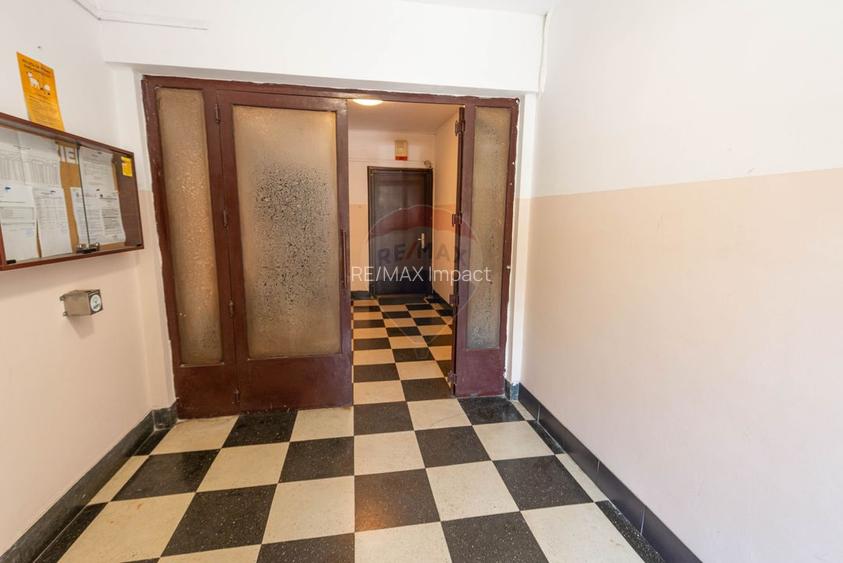 Apartament central de vanzare, 60,7 mp, buncar autorizat ISU, boxe - 16